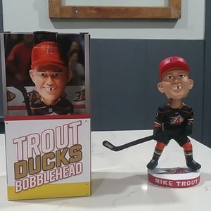 Mike Trout Ducks night bobblehead 2019